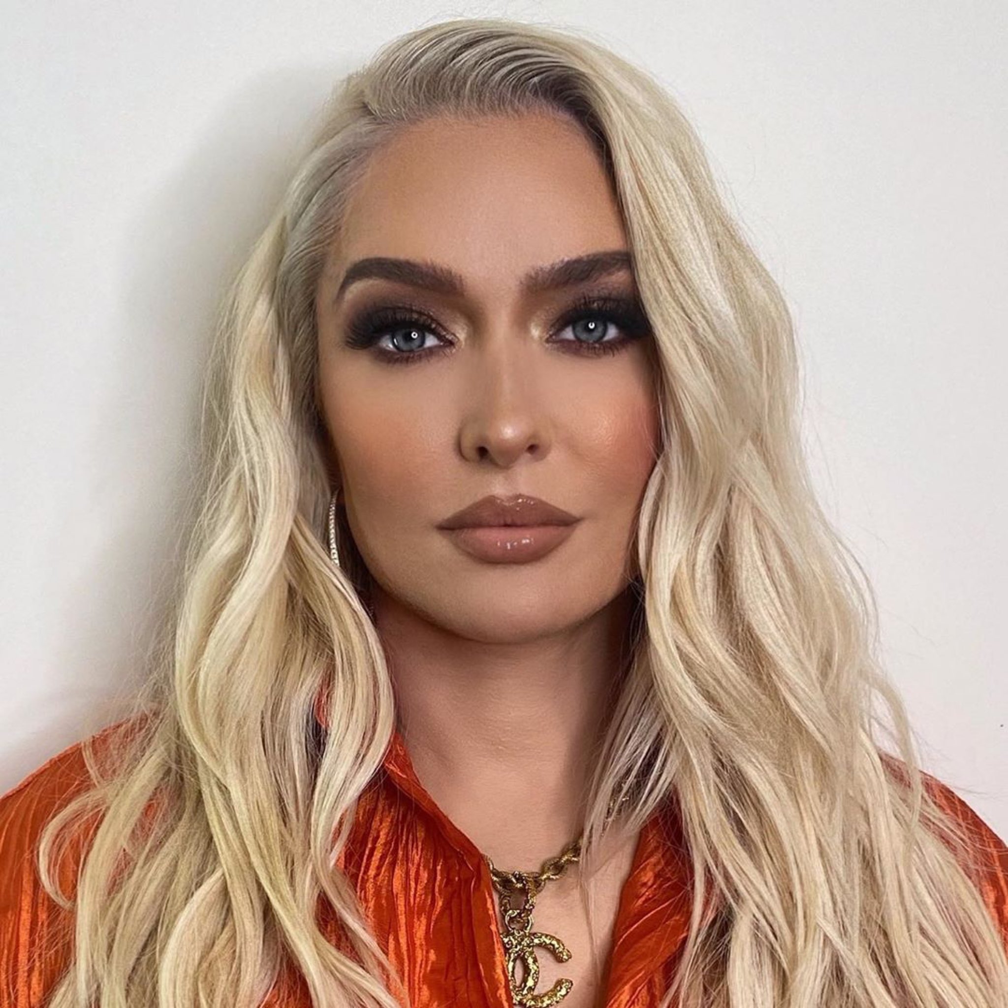 Erika Jayne sports beachy waves.