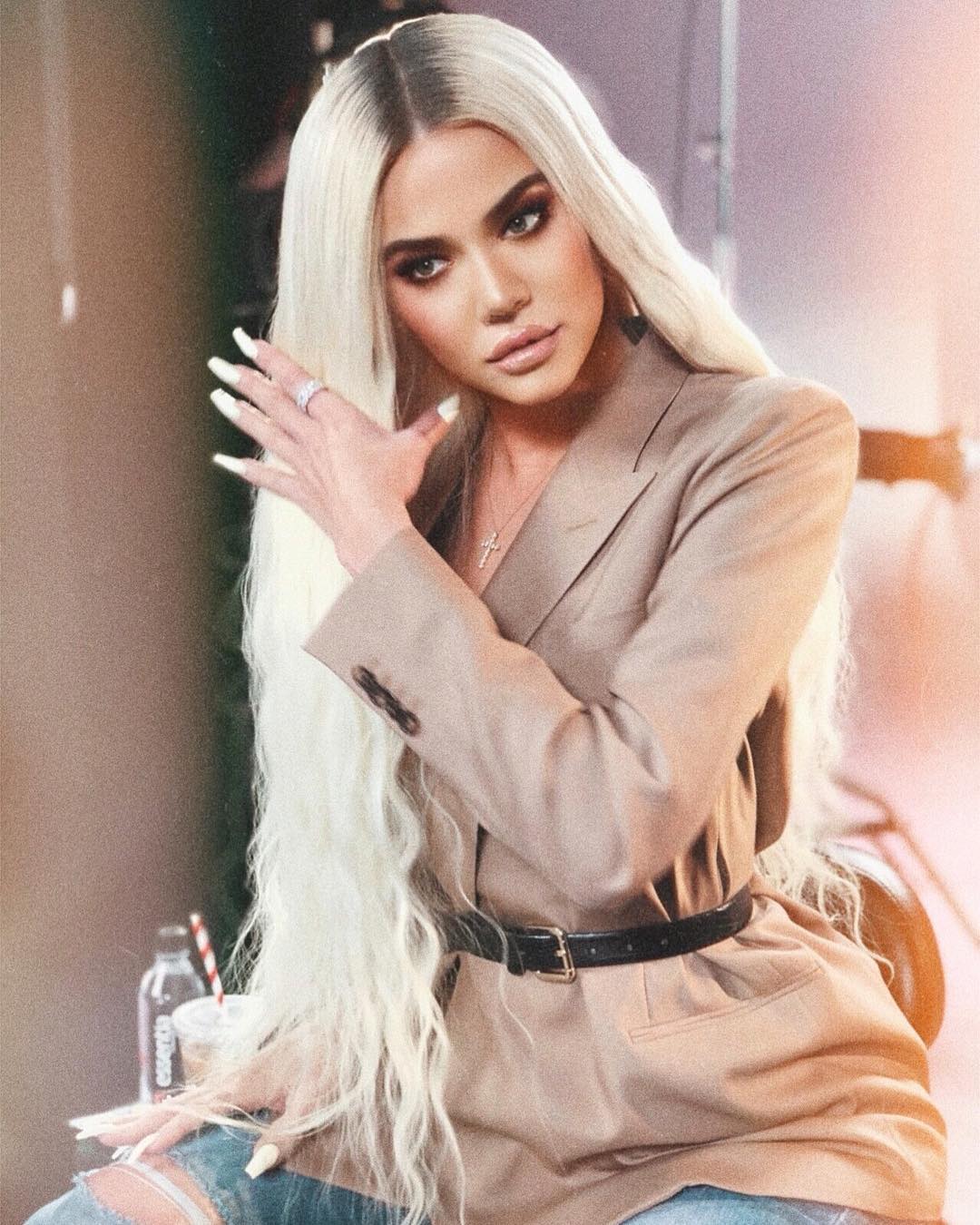 Kylie Jenner Is Getting Roasted For Photoshopping Khloe Kardashian