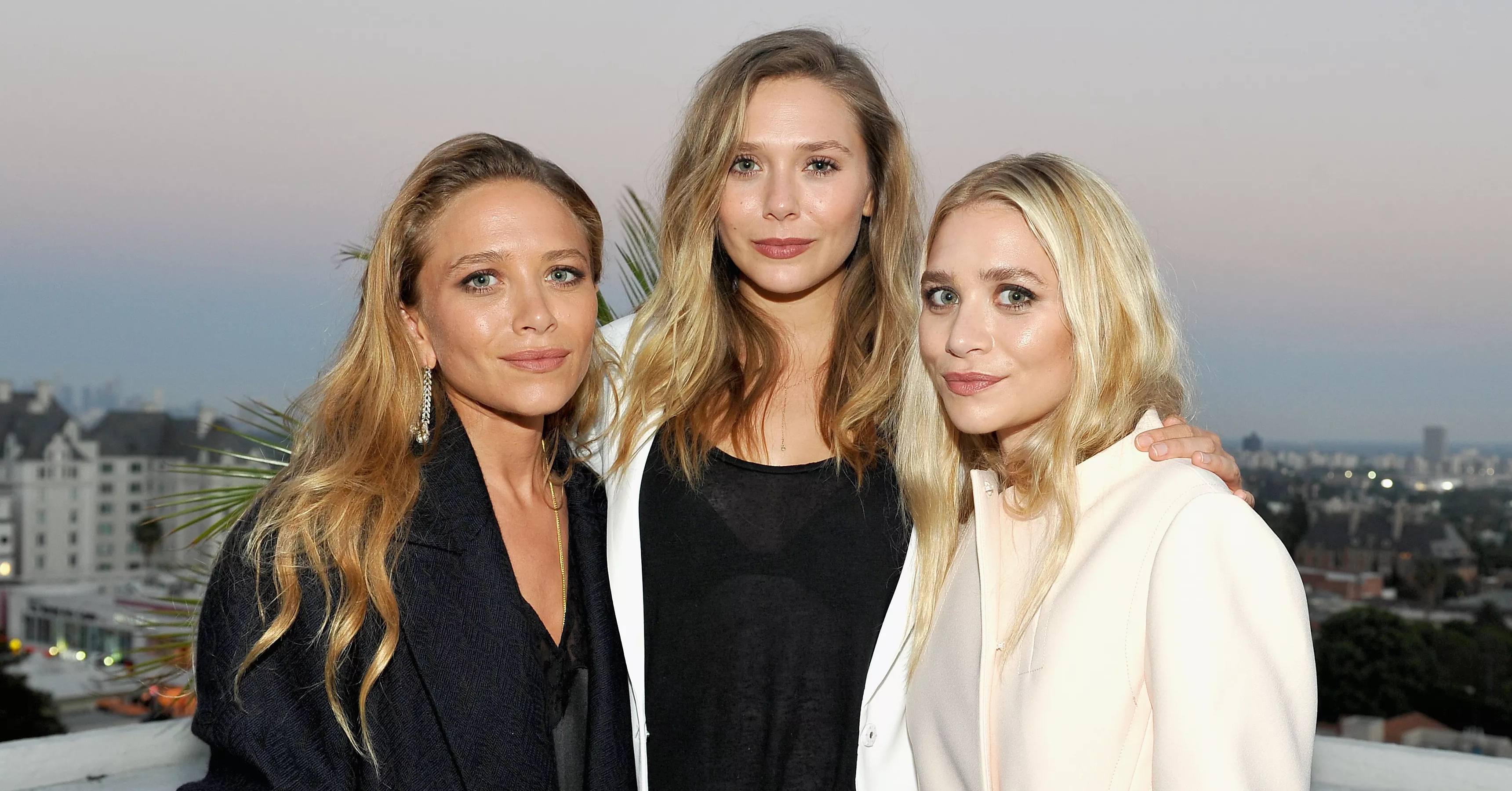 Elizabeth Olsen How Much Older Is She Than Fiance Robbie Arnett