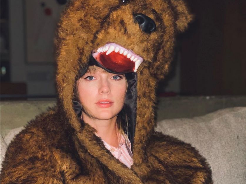 Taylor Swift wearing bear outfit