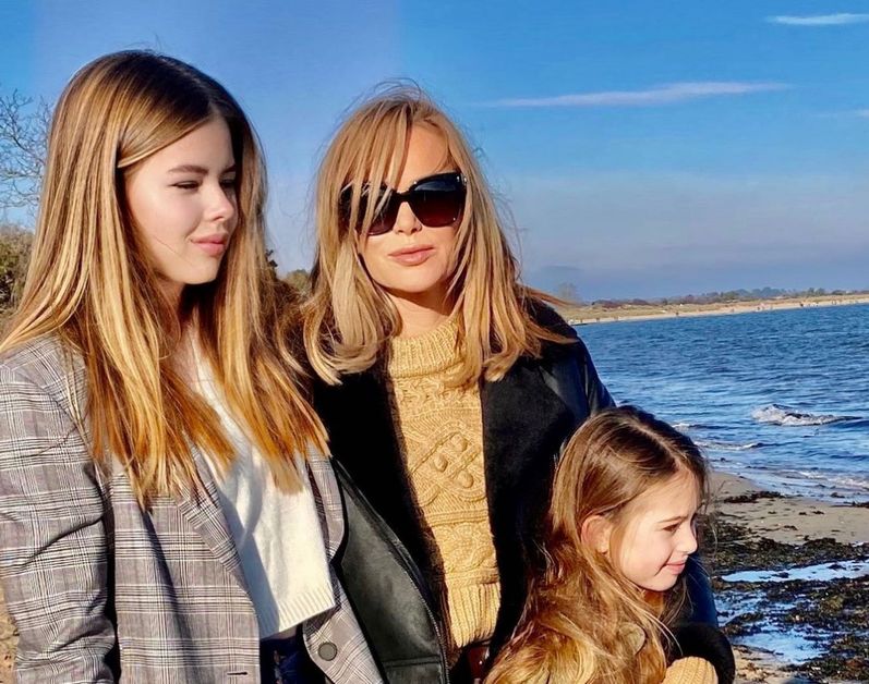 Amanda Holden with daughters