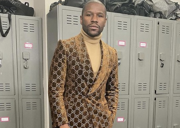 Mayweather in his Gucci blazer.