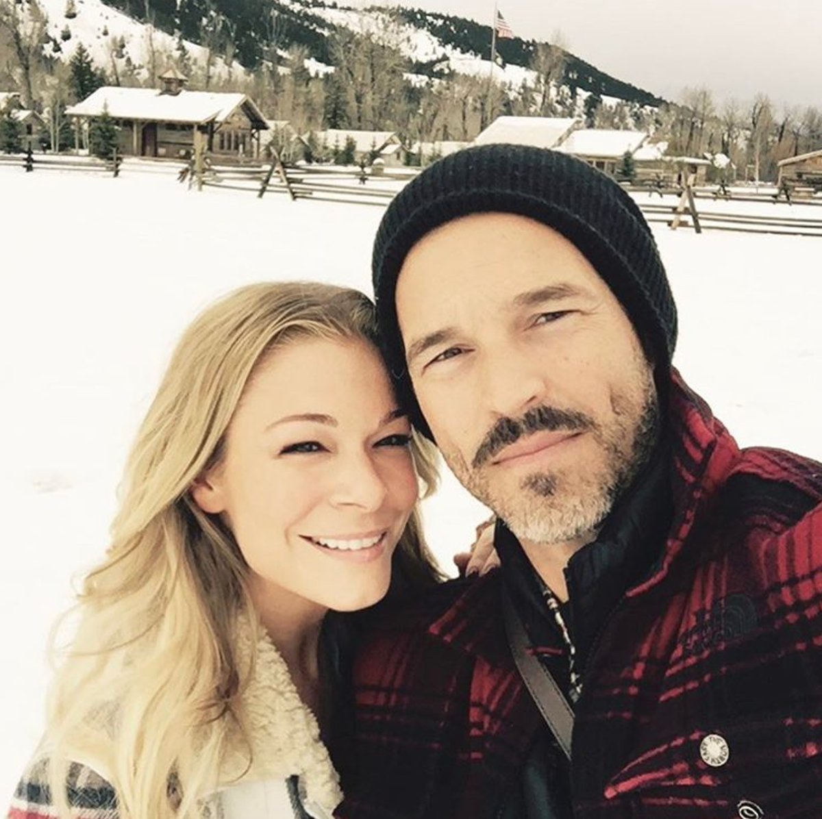 Eddie Cibrian smiles in a selfie with Leann Rimes.