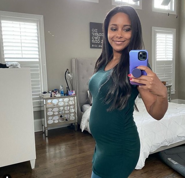 Brandi Rhodes pregnant