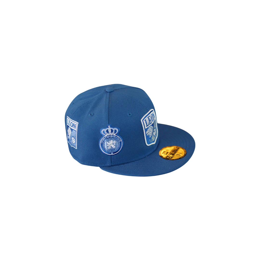 Gorra azul plana