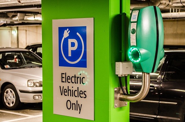 Regels van goed vakmanschap i.v.m. het laden van elektrische voertuigen in parkings