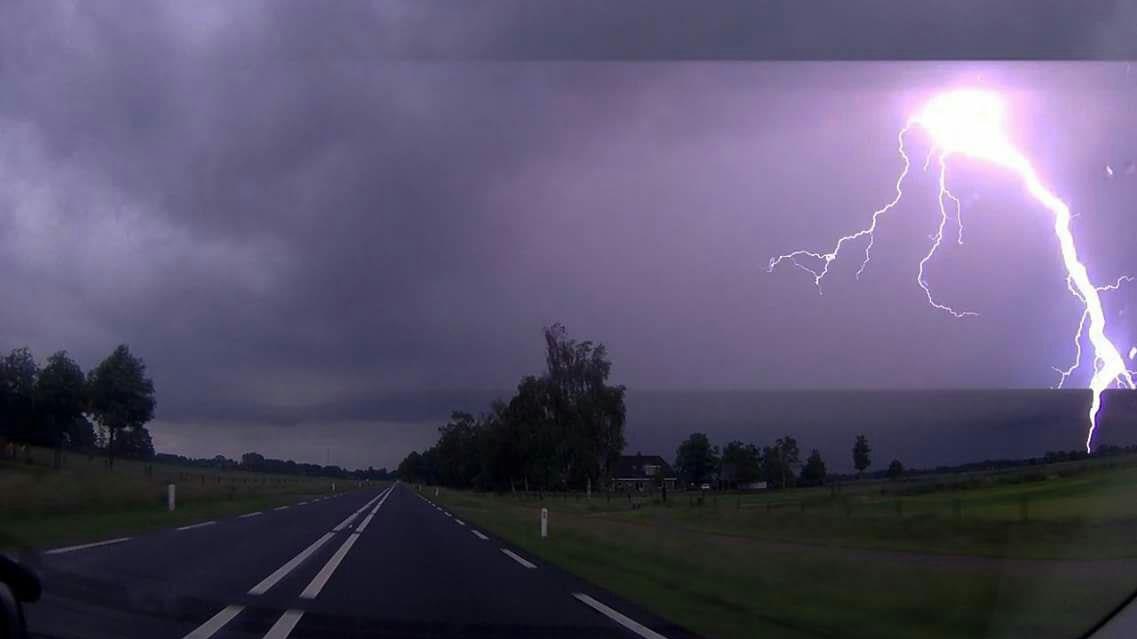 Bel 1722 bij storm of onweer als niemand in levensgevaar is