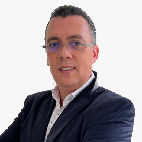 Karlo Flores