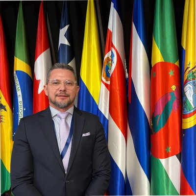 Luis Adrián Salazar
