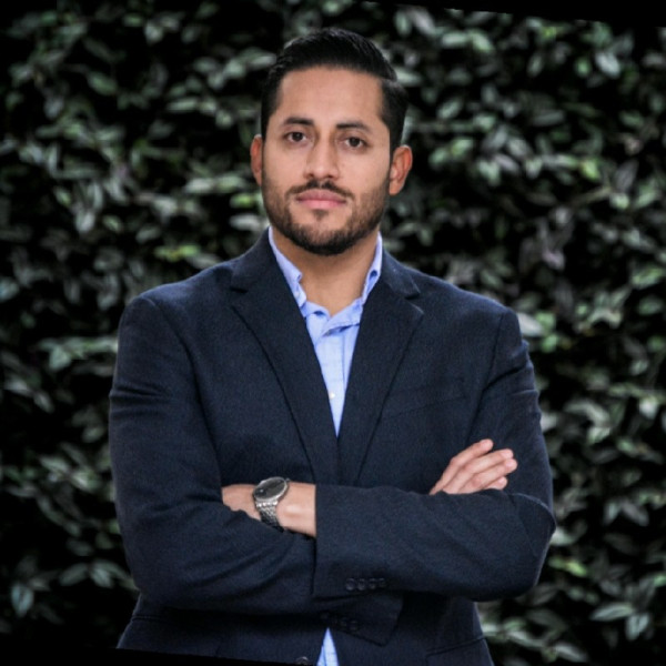 Carlos Martínez