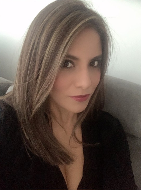 Angela Casas