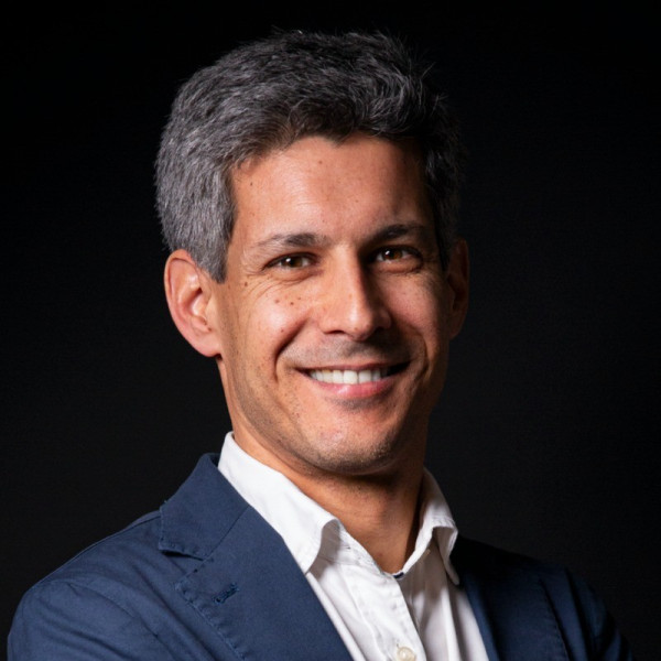 Javier Bécares