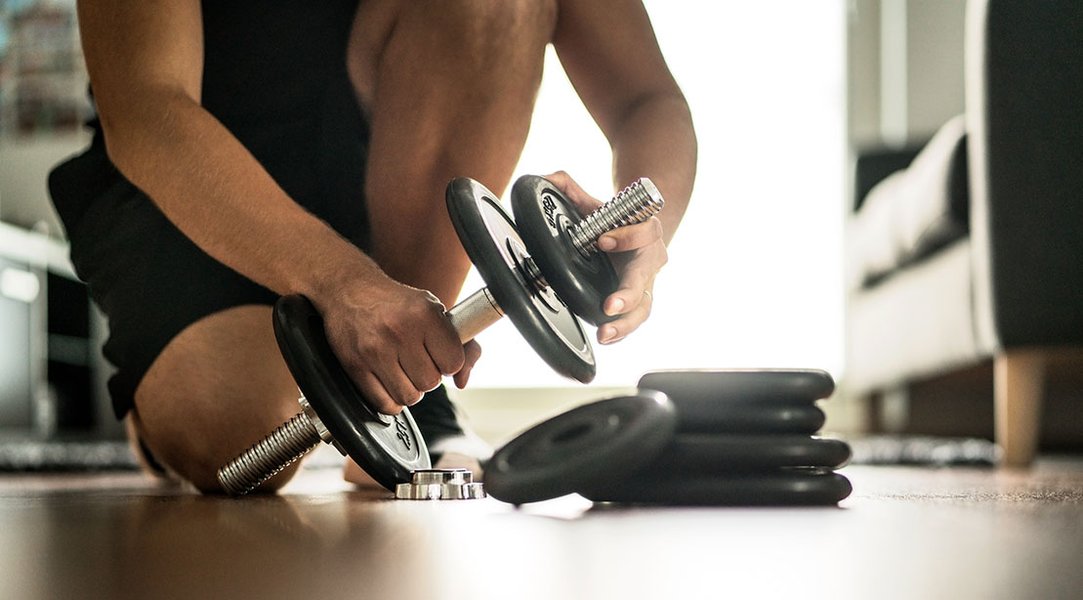 3-day-dumbbell-pushup-pullup-plan-79so52p6