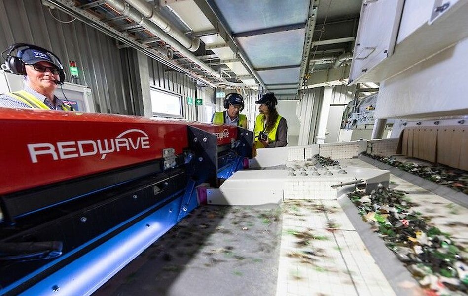 Eröffnung einer modernen Recyclinganlage in Australien