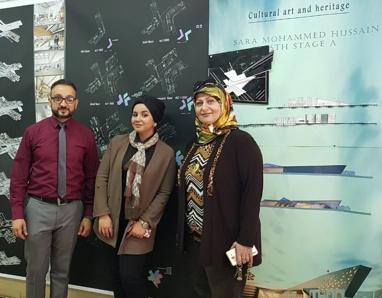 مناقشة مشاريع تخرج في كلية الهندسة