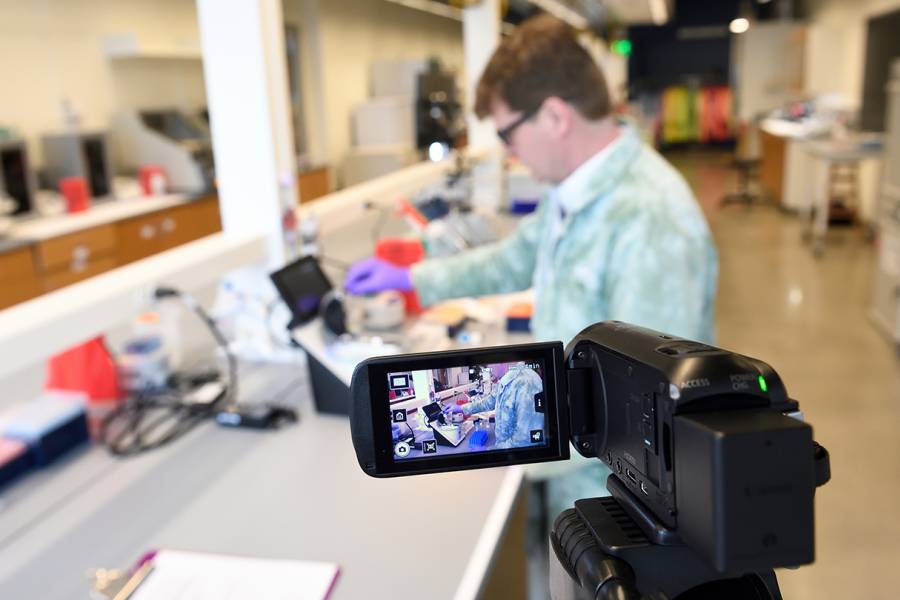 classroom laboratory experiment with cameras