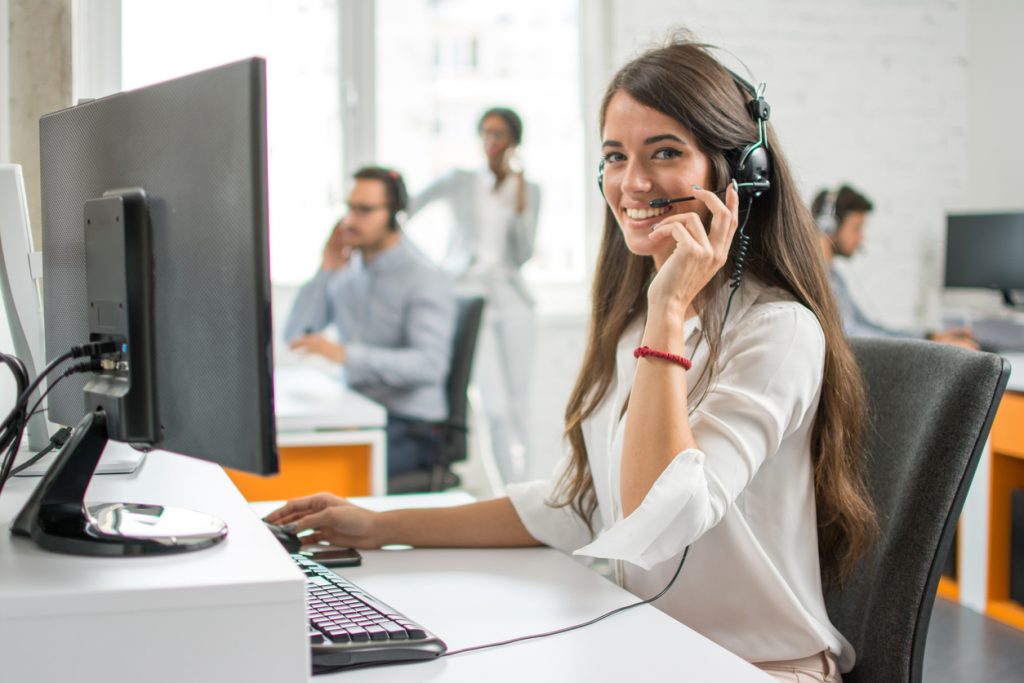 call center engagement desk