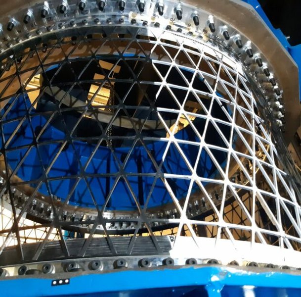 Cylindrical lattice structure for satellite applications