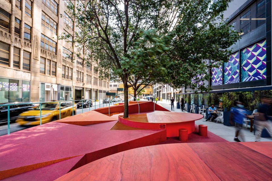 urban public plaza anxiety