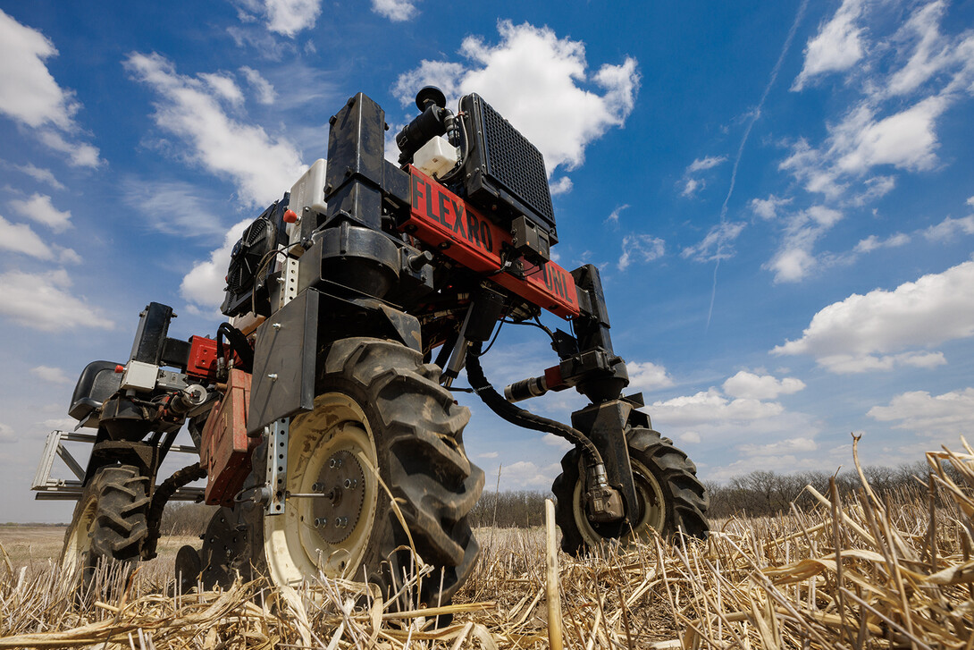 agriculture robot field machinery