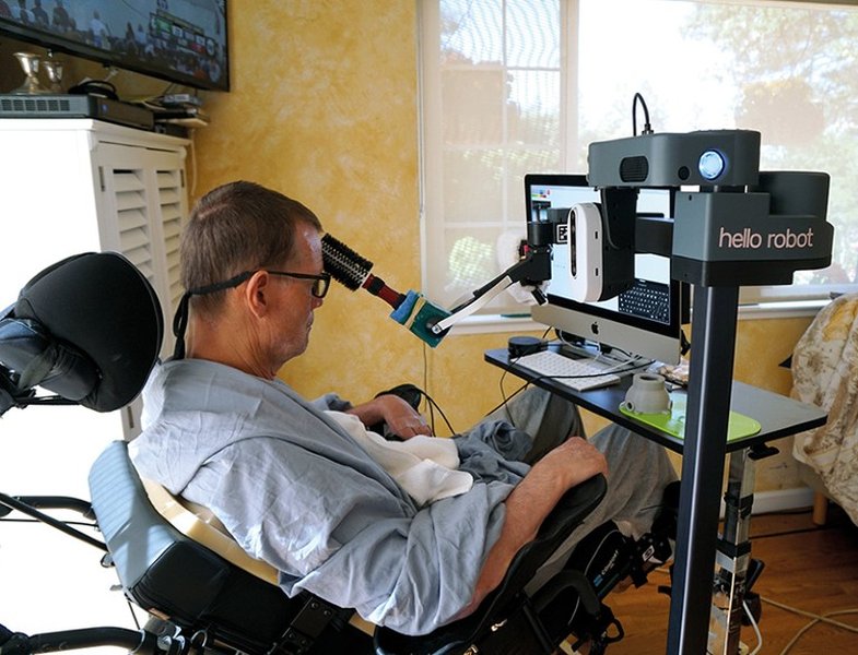 Robots rise to meet the challenge of caring for old people