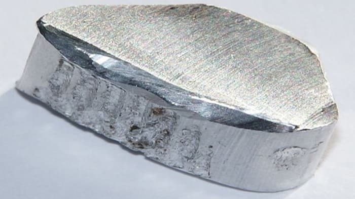 aluminum combustion high temperature