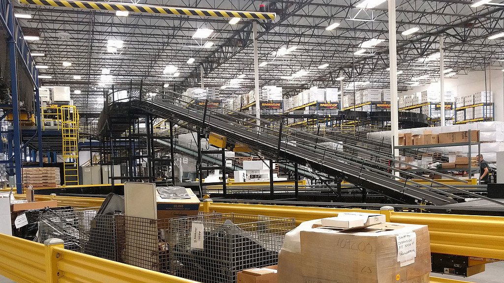 warehouse logistics distribution center