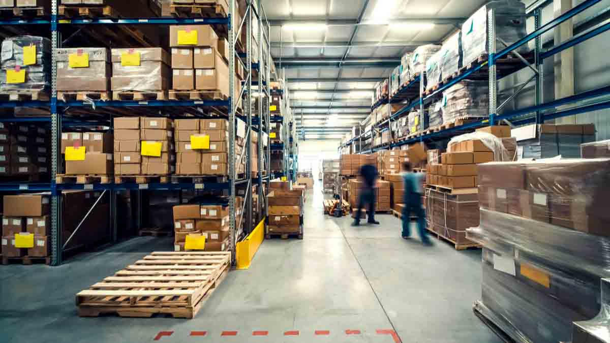 ecommerce logistics warehouse