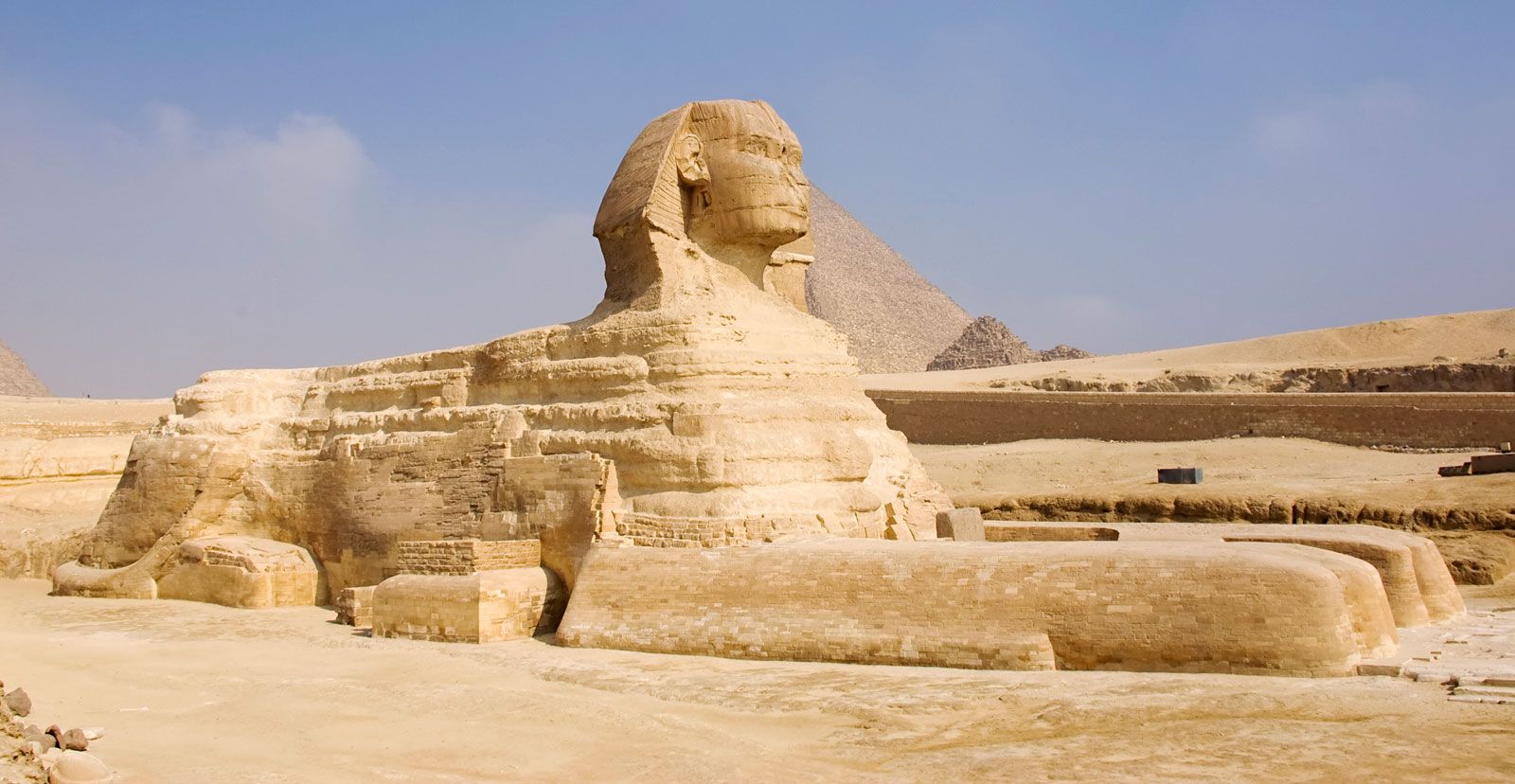 Egyptian Sphinx desert monuments