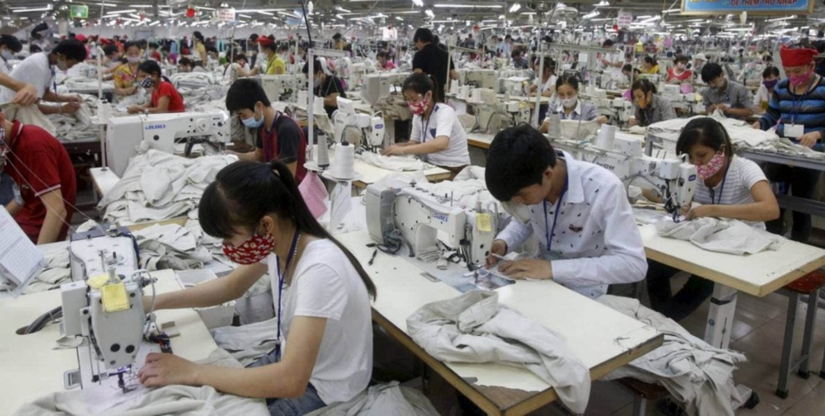 縫製工場の様子
