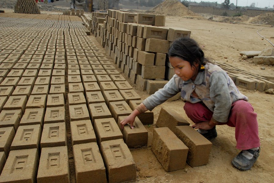 apparel-child-labor-ethics-depdfgst
