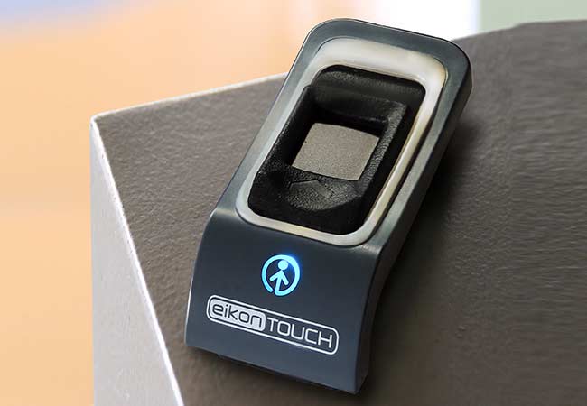 daycare children fingerprint scanner