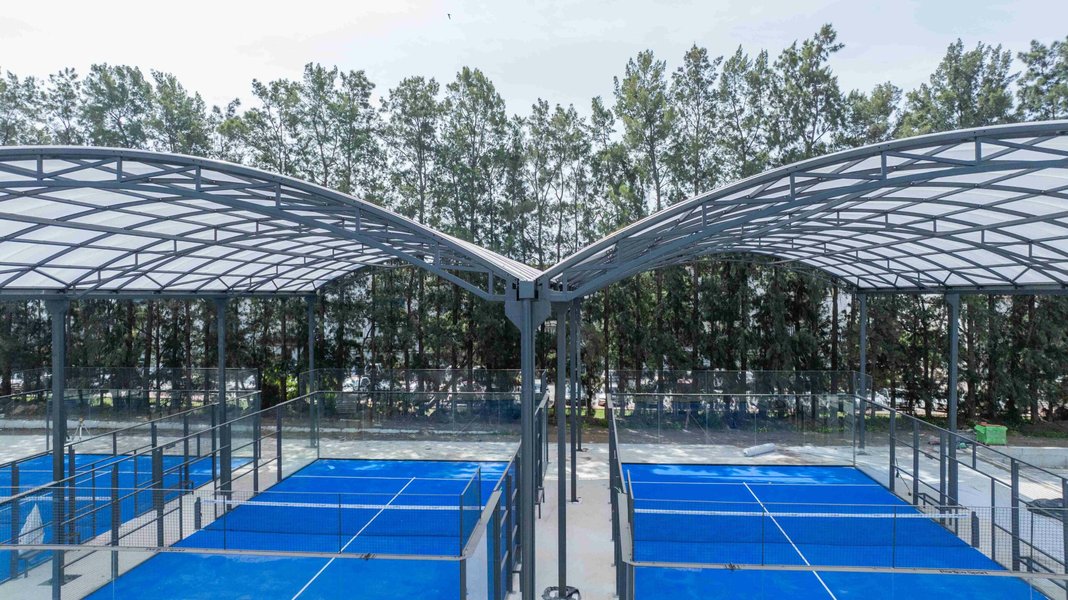 Covered Padel Courts at Los Naranjos Padel Club