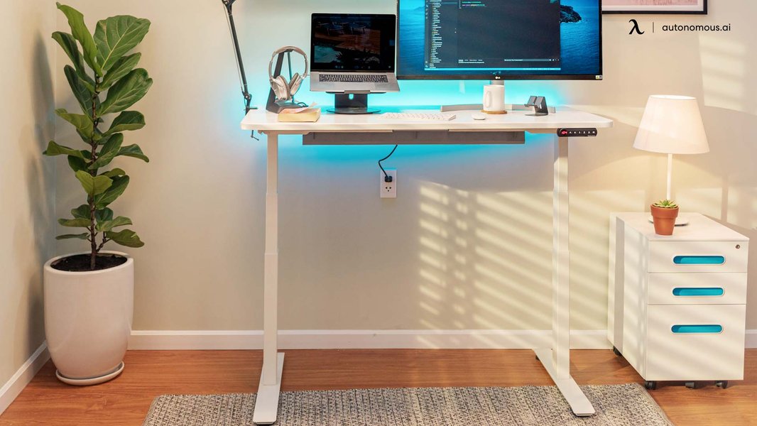 Professionele crypto trading desk setup