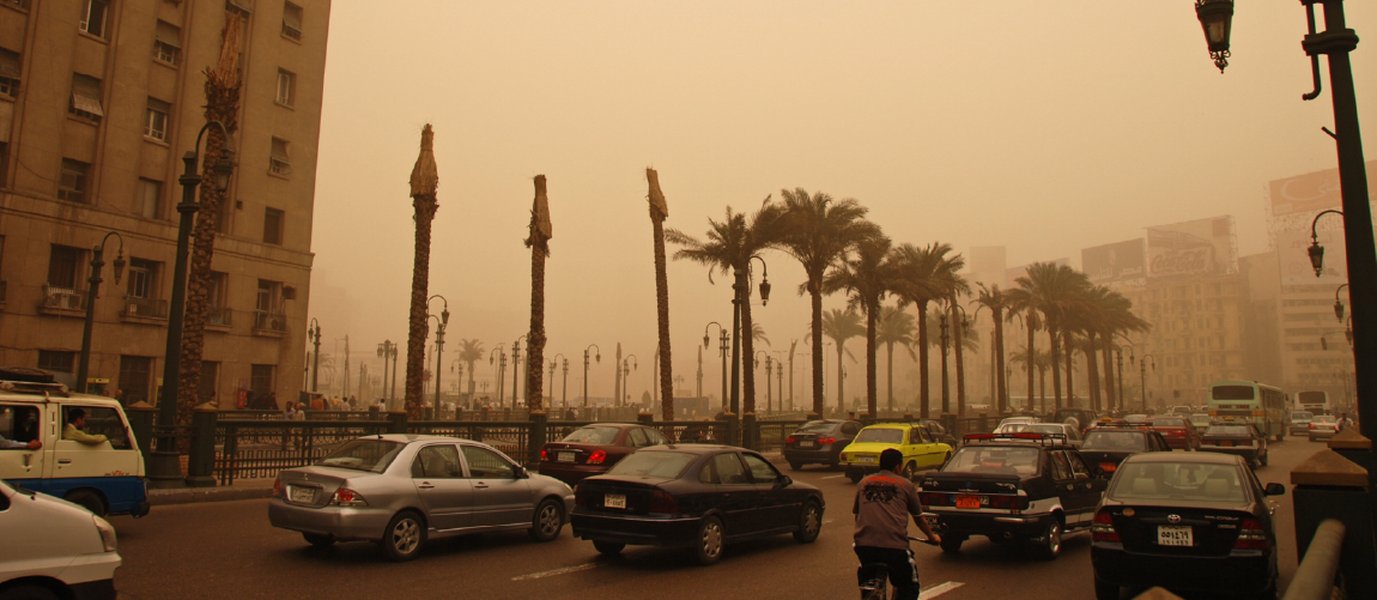 Illustration showing the impact of air pollution on human health.