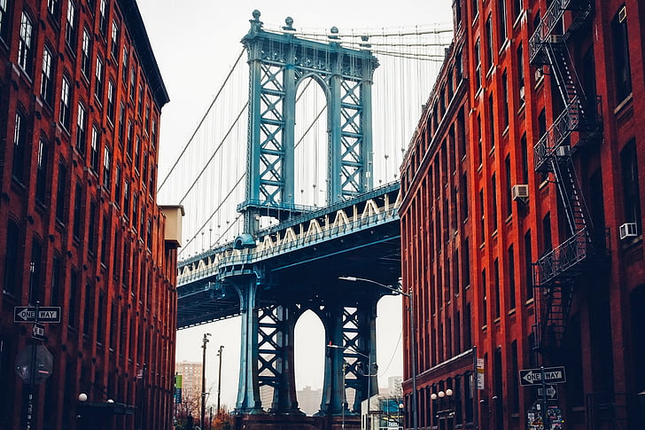 historic urban bridge cityscape