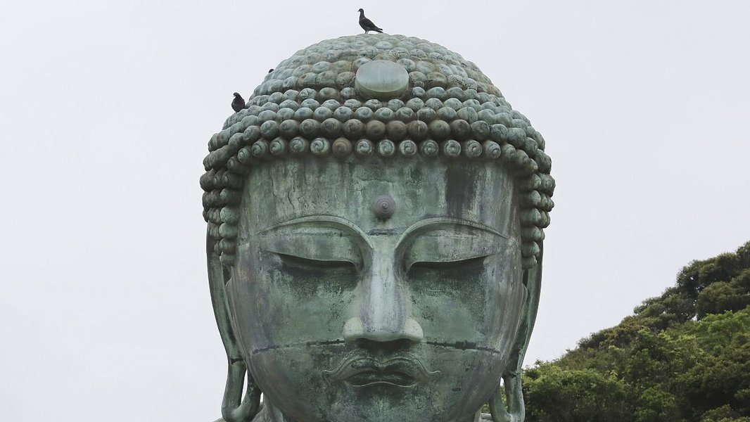 buddha statue ancient temple