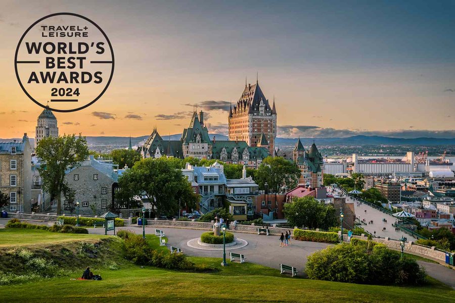 canadian travelers beach and city