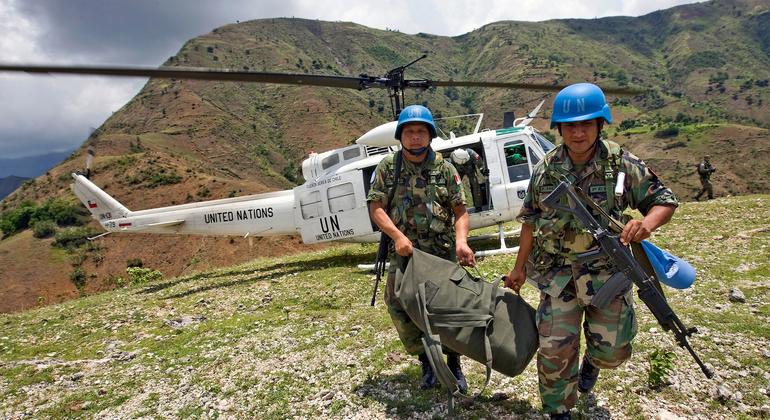 peruvian mountainous region, rural community, military operations