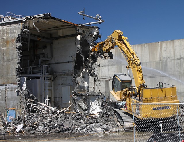 construction demolition site waste materials