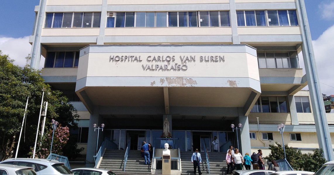 Implementación de soluciones tecnológicas en hospitales chilenos