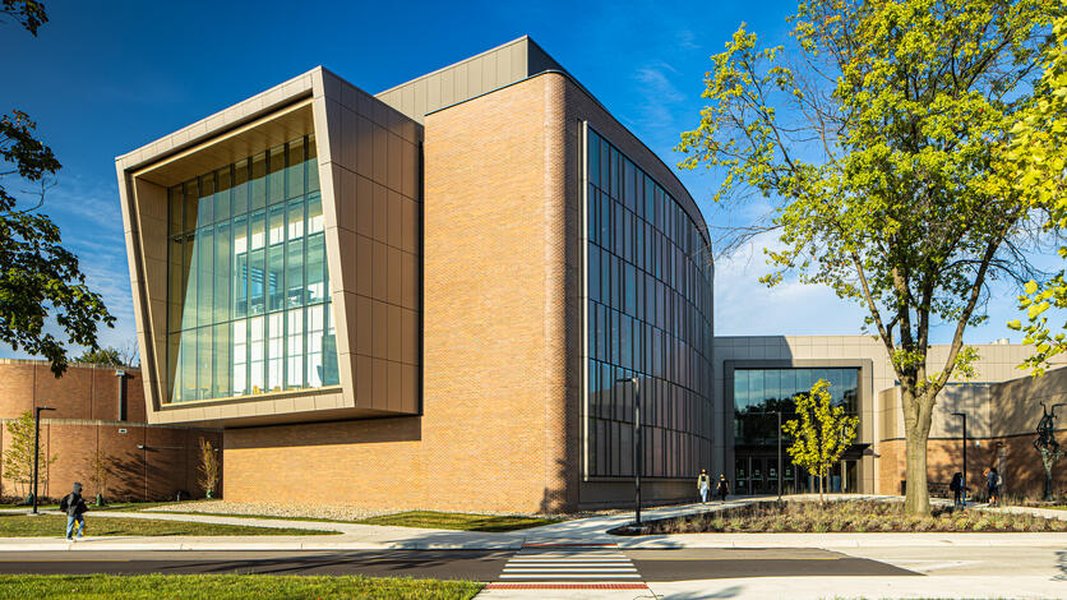 university campus engineering lab