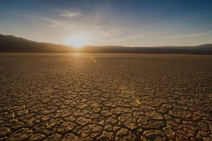climate-change-broader-context-o47k2v7a