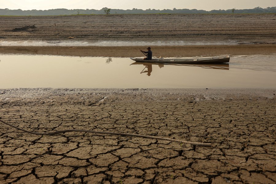climate-change-impacts-rivers-67uy2oxg