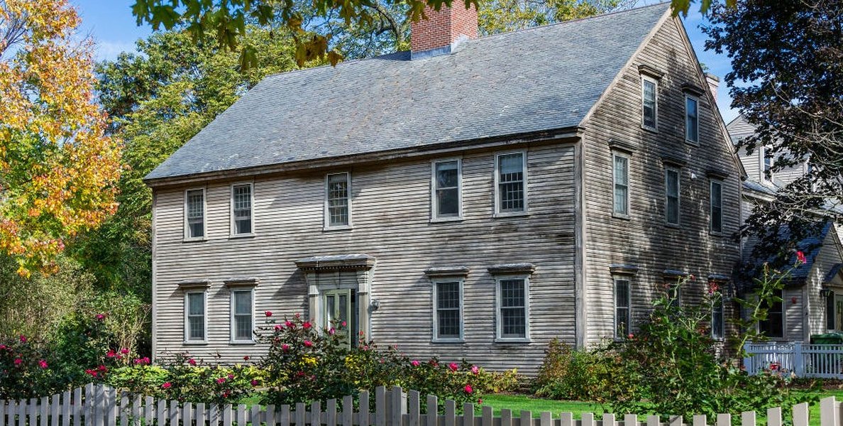 historical colonial architecture