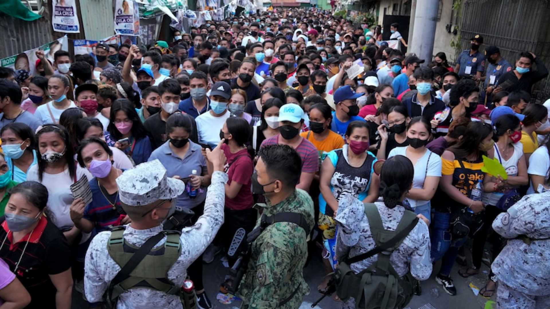 Philippine elections crowd at polling station