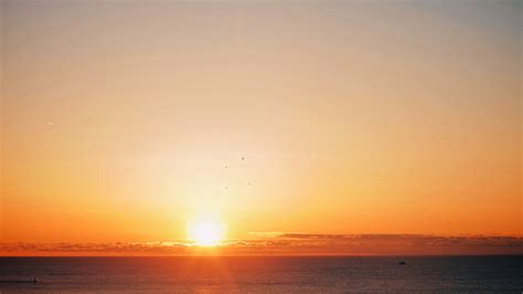 sunrise over horizon