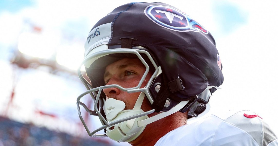 sports concussion helmet