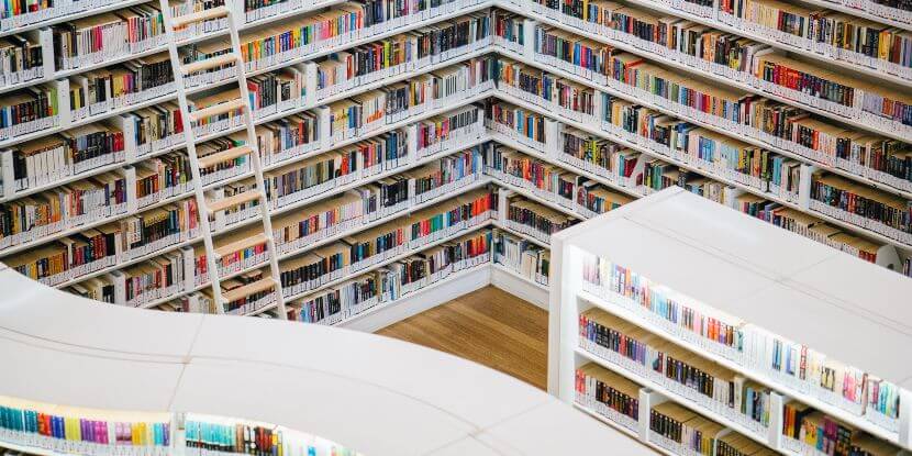 library with books on critical thinking