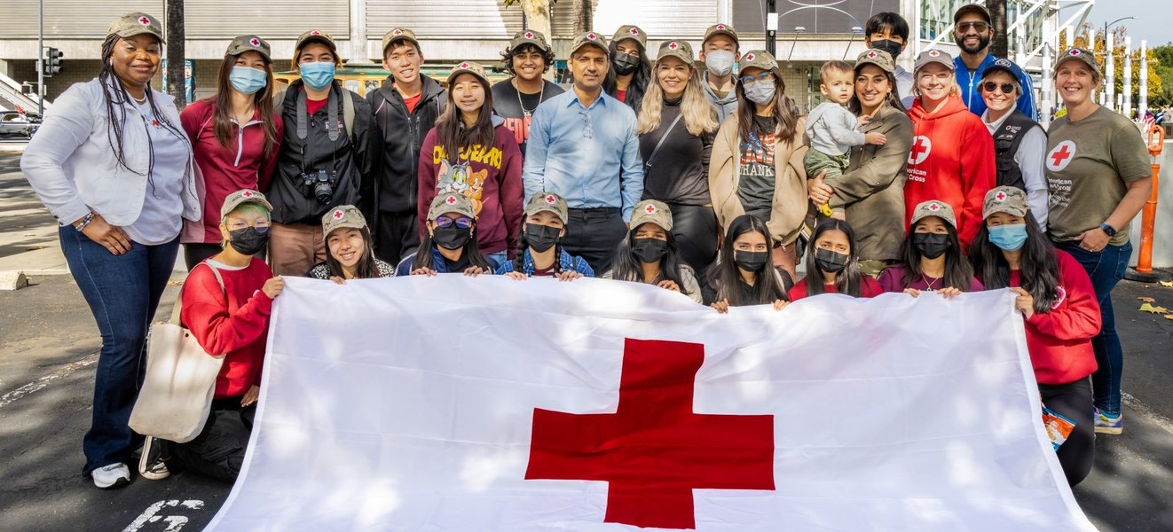 red cross building volunteers